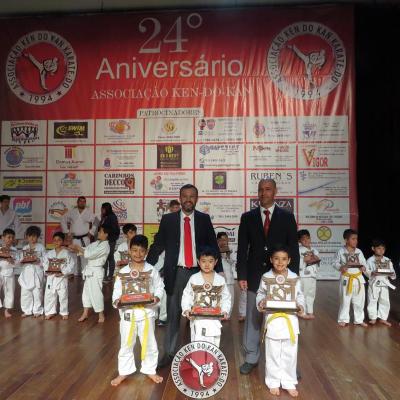 24 Aniversario 24